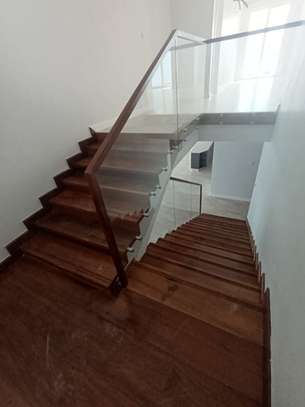 4 Bed Apartment with En Suite in Kileleshwa image 44