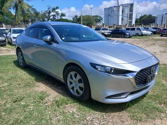 Mazda 3 silver 2018 image 1