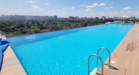 3 Bed Apartment with En Suite in Parklands image 7