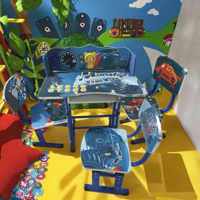 High-Quality Modern Cartoon School Desk and Chair Set image 2