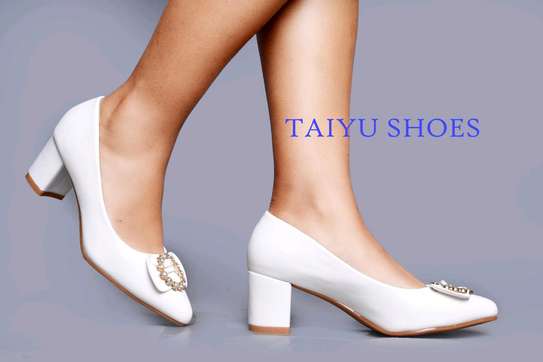 Trendy heels image 2