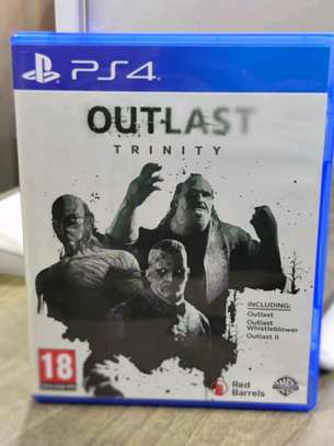 Ps4 outlast trinity video game image 1