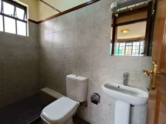 4 Bed Apartment with Borehole at Rhapta Rd image 8