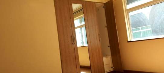 Serviced 3 Bed Apartment with En Suite in Kileleshwa image 13