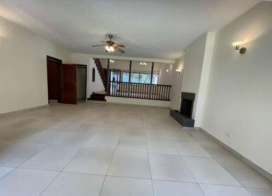4 Bed Townhouse with En Suite at Muthaiga image 8