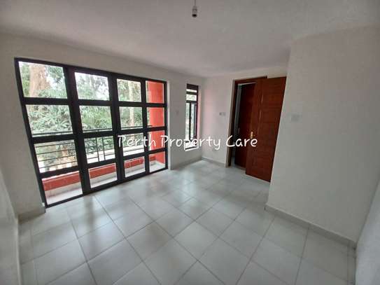 3 bedroom to let image 14