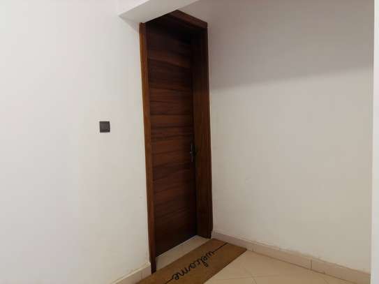 2 Bed Apartment with En Suite at Rhapta Road image 14
