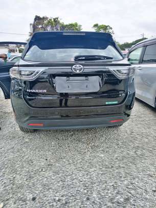 Toyota Harrier premium image 4