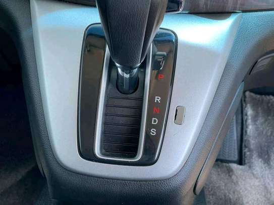 Honda CR-V newshape fully loaded image 4