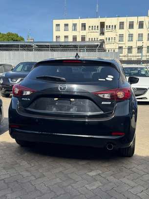 Mazda Axela sportd 2018 image 5