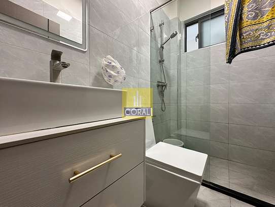 4 Bed Apartment in Kilimani image 9