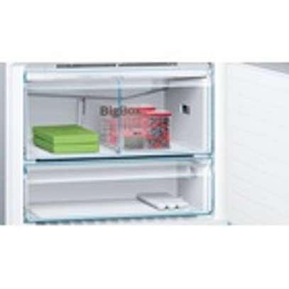 Bosch KGN86AI2N5 Bottom Freezer Fridge, 619L - Silver image 2