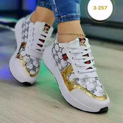 Fashion sneakers image 5