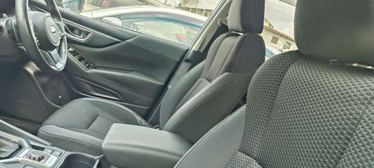 Subaru Forester SK9 Silver 2018 image 5