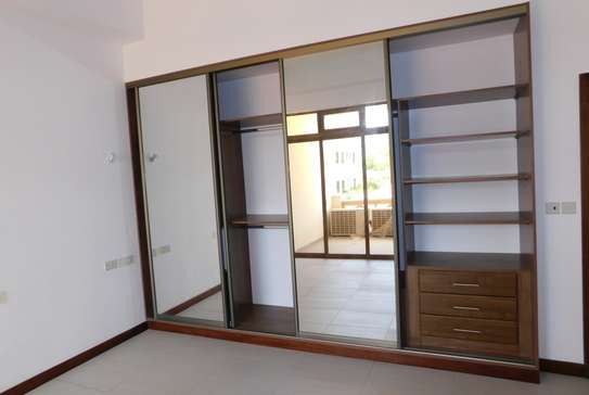 3 Bed Apartment in Nyali Area image 12
