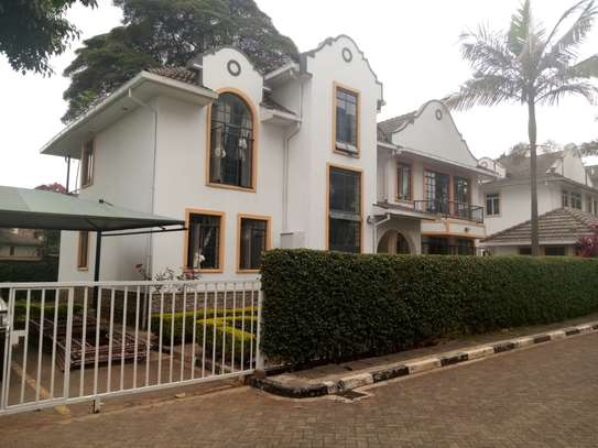 4 bedroom townhouse for rent in Lavington image 9