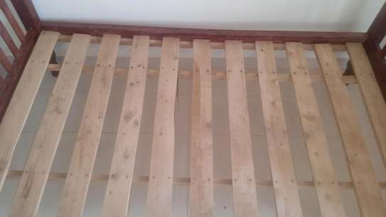 4*6 hardwood bed image 1