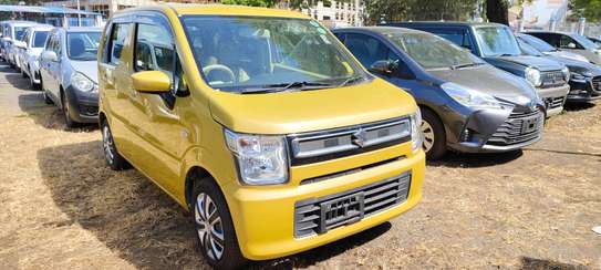 Suzuki Wagonr 2017 yellow image 1
