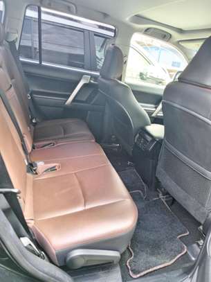 Toyota Prado TX petrol image 7