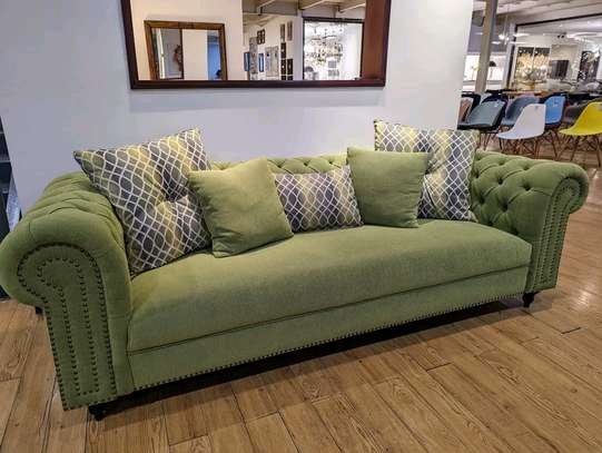 Classic 3 seater Chesterfield Sofas image 5