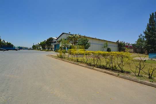 12500 ft² warehouse for rent in Mombasa Road image 21