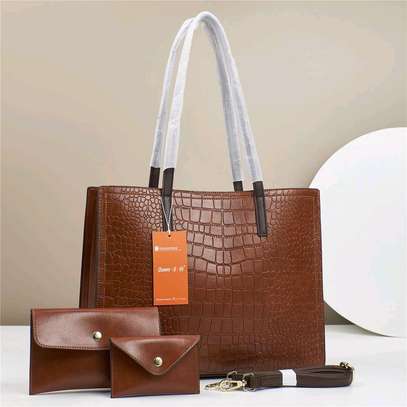 QUEEN LADIES HANDBAGS @BEST PRICE ONLINE image 2