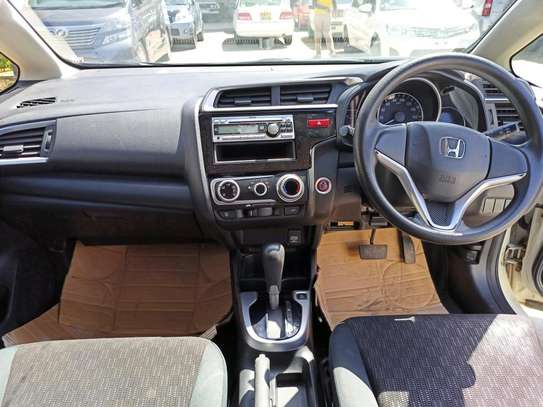 Honda Fit New Shape, 2014 , KDD, 1300cc, 2wd, Auto, Petrol, , White, in Mombasa image 3