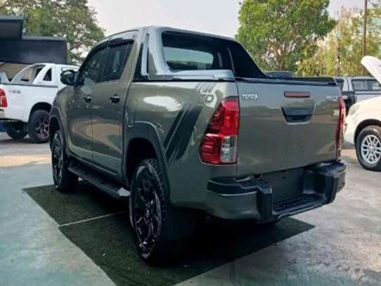 2018 Toyota Hilux double cab image 13