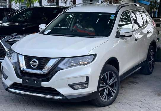 Nissan X-Trail white 2017 4wd image 3