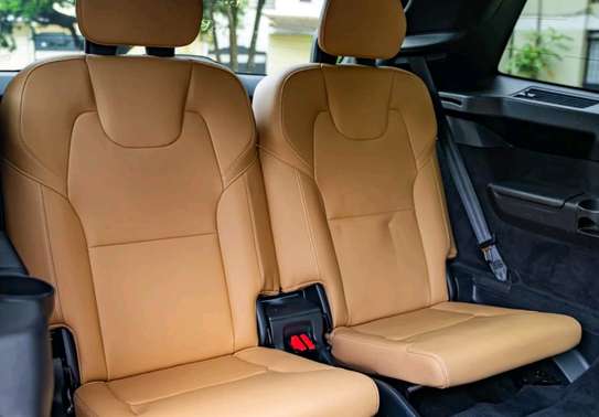 2018 Volvo XC90 t5 image 8
