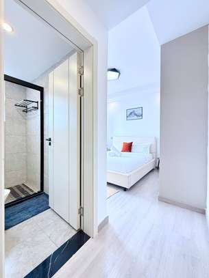 Serviced 3 Bed Apartment with En Suite in Kilimani image 3