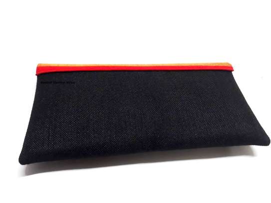 Womens Black Jute with red maasai clutch with earrings image 2