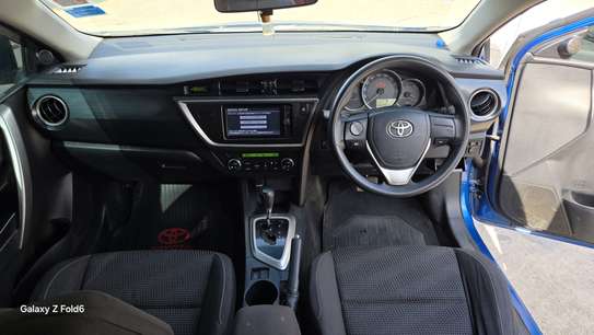 Toyota Auris KCZ image 2