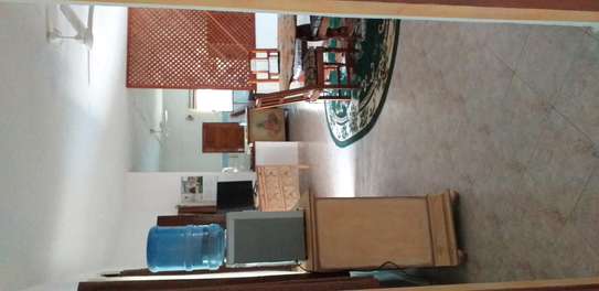 6 bedroom house with a pool in Watamu image 2