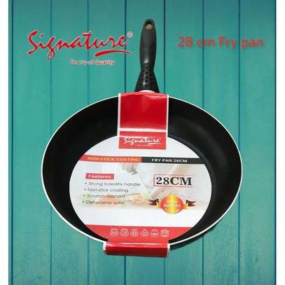 Signature 28cm Non Stick Frying Pan With Bakelite Handle image 1
