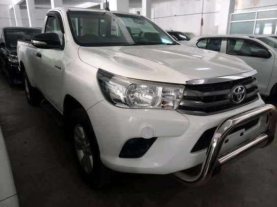 TOYOTA HILUX PICK UP 4WD. image 1