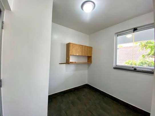 3 Bed Apartment with En Suite in Riverside image 17