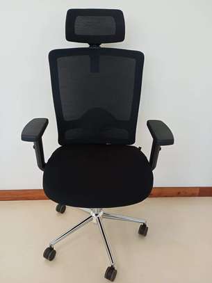 Executive high back office chair image 7