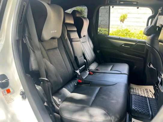 2023 Lexus LX500d image 8