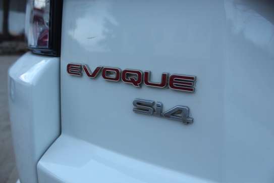 RANGE ROVER EVOQUE Si4 2013 FUJI WHITE 120,000 KMS image 9