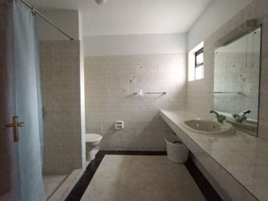 2 Bed Apartment with En Suite at Valley Arcade Estate image 7