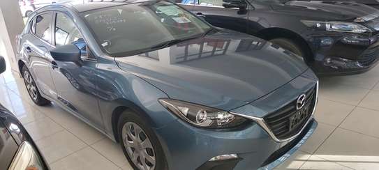 Mazda axela image 3