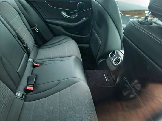 Mercedes Benz C200 on sale image 3