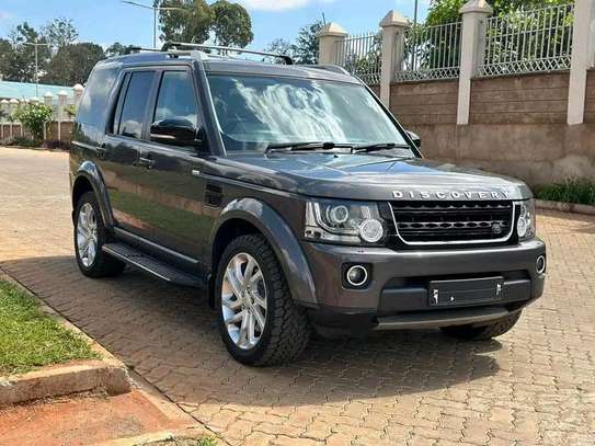 2016 Land Rover discovery landmark in Kenya image 12