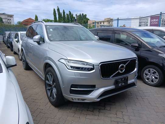 Volvo Xc90 white image 2