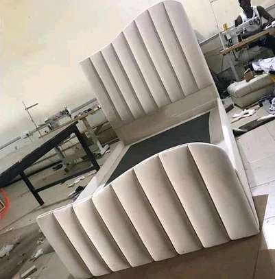 Chester bed made by hand wood and good quality material made image 3