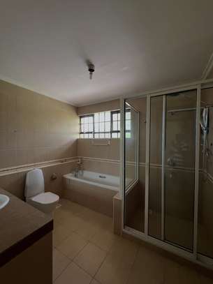 4 Bed Townhouse with En Suite in Lavington image 1