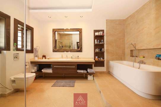 5 Bed House with En Suite at Kabarsiran Road image 8