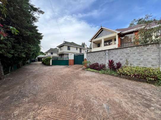 4 Bedroom with sq to let in Kiambu Road image 1