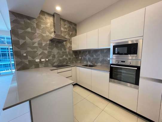 2 Bed Apartment with En Suite in Westlands Area image 19